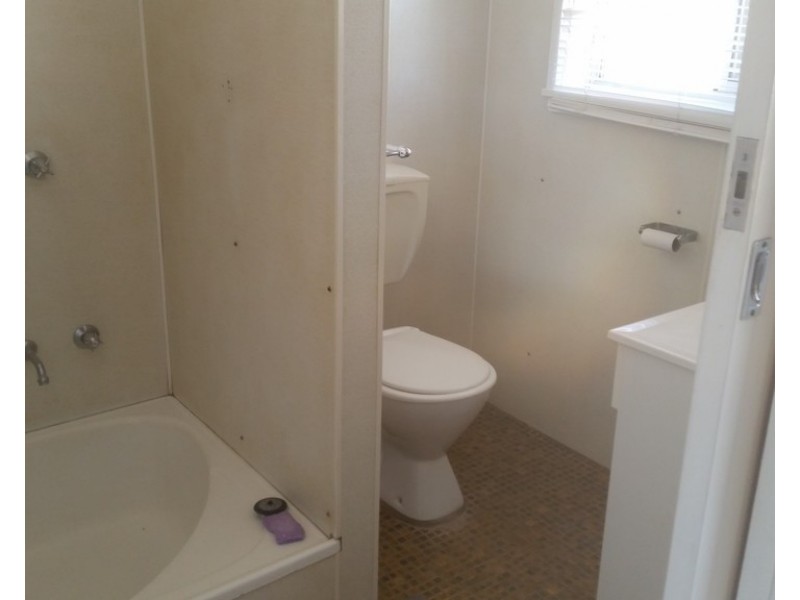 8/13 Boazman Street, Parkes NSW 2870