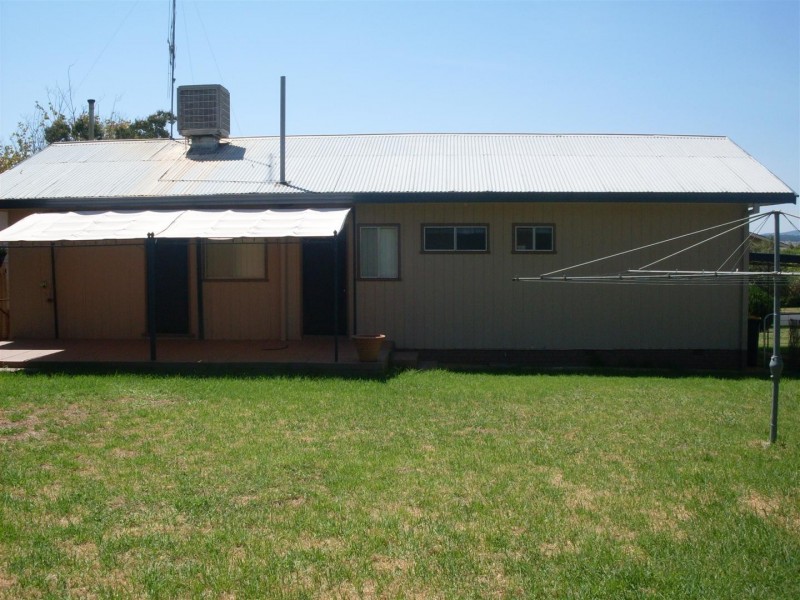 30 Moor Street, Parkes NSW 2870