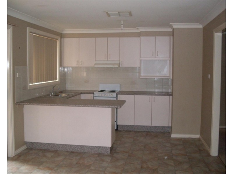 35a Thornbury Street, Parkes NSW 2870