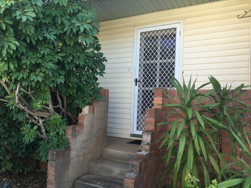 17 Phillip Street, Parkes NSW 2870