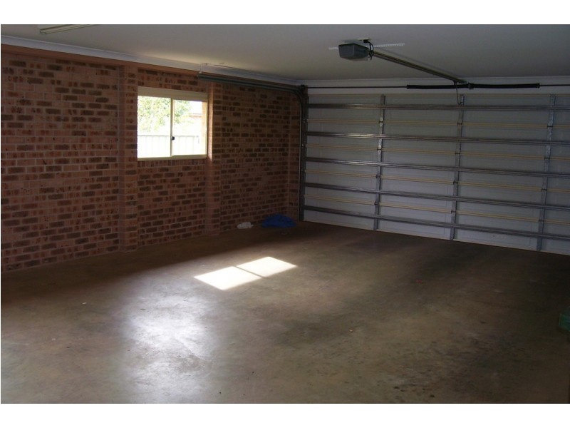 20 Noonan Street, Parkes NSW 2870