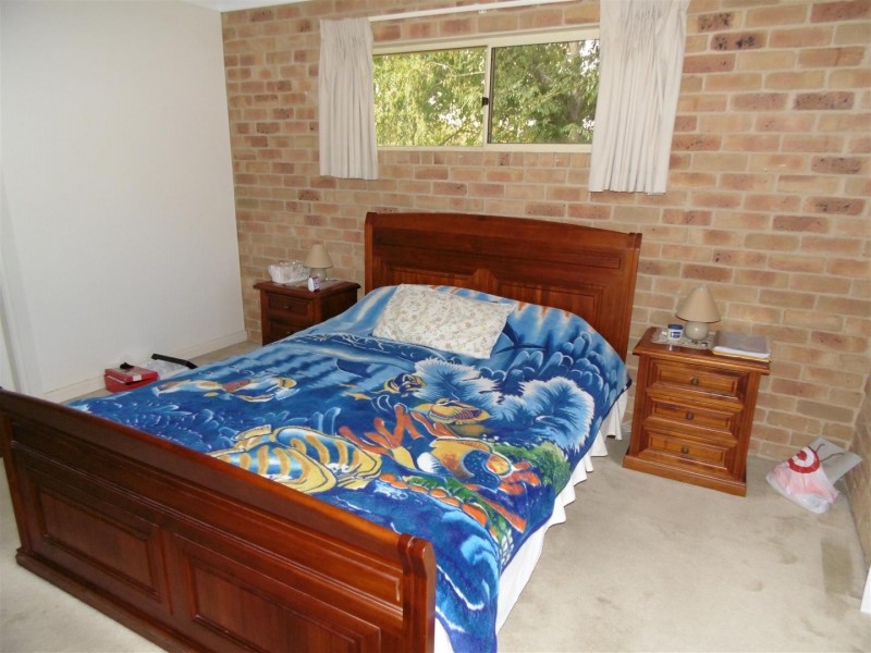 8 Arana Place, Parkes NSW 2870