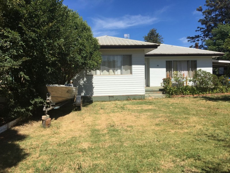 16 Elliott Street, Forbes NSW 2871