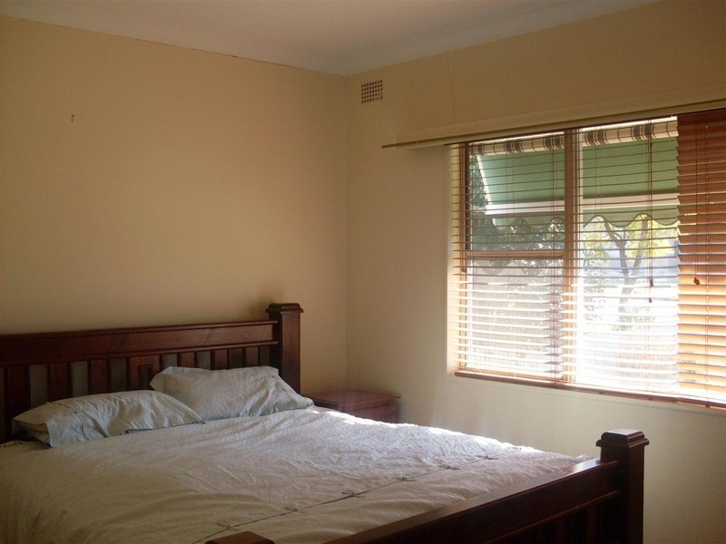 29 Pearce Street, Parkes NSW 2870