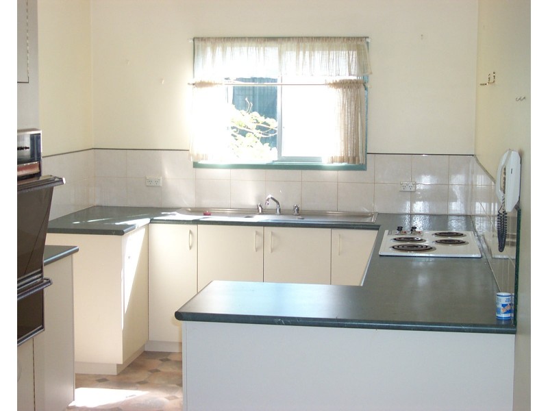 6 Welcome Street, Parkes NSW 2870