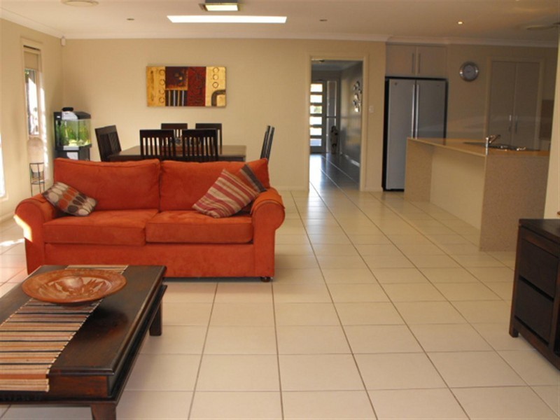 8 Victoria Street, Parkes NSW 2870