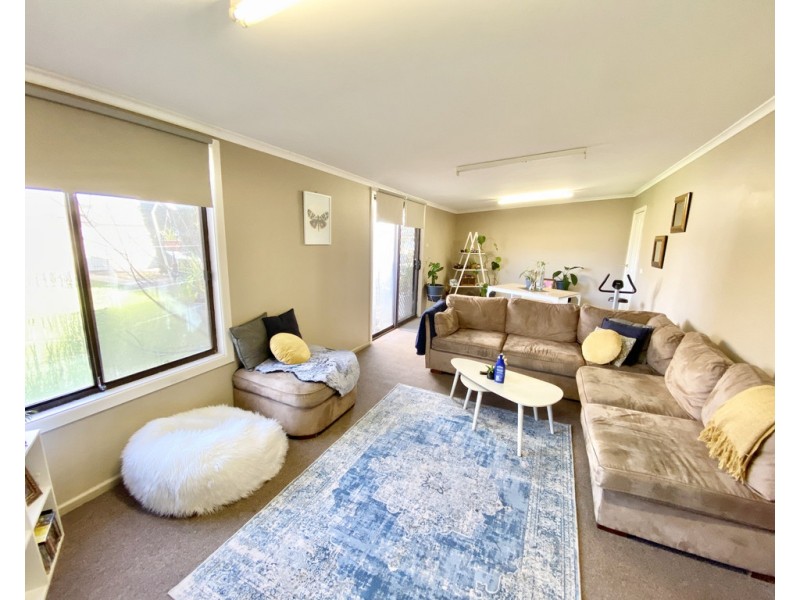 32 Underwood Street, Forbes NSW 2871