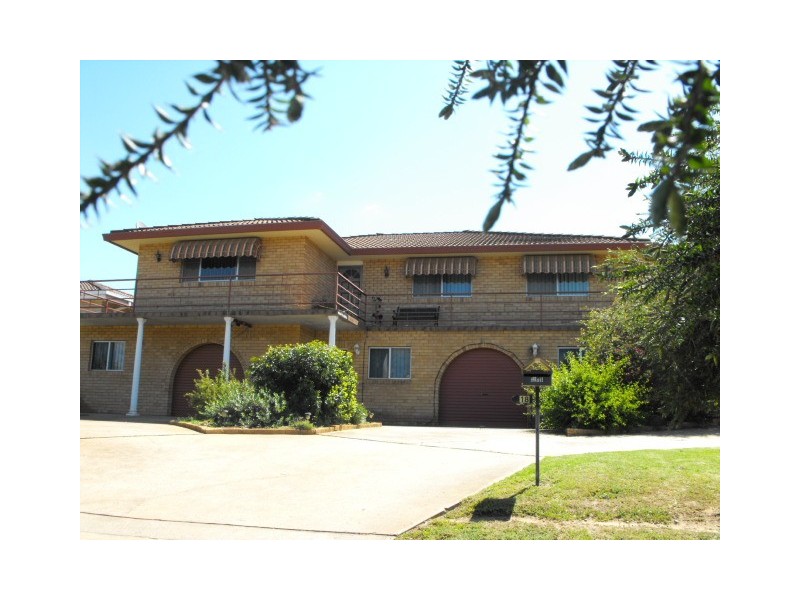 18 Jones Street, Parkes NSW 2870
