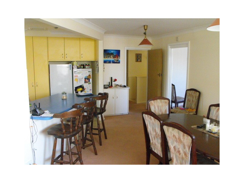 18 Jones Street, Parkes NSW 2870