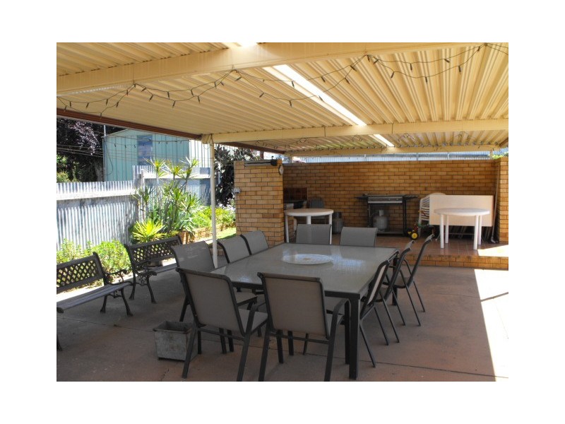18 Jones Street, Parkes NSW 2870