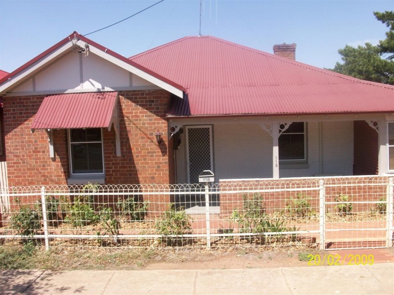 118 Clarinda Street, Parkes NSW 2870
