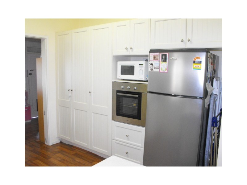 10 Junction Street, Parkes NSW 2870