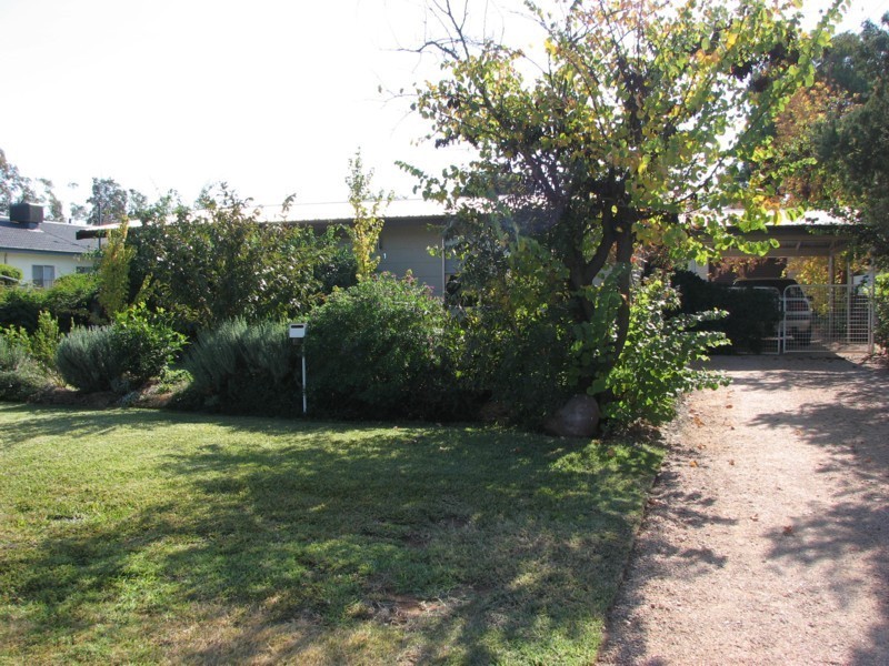 1 McDonnell, Forbes NSW 2871