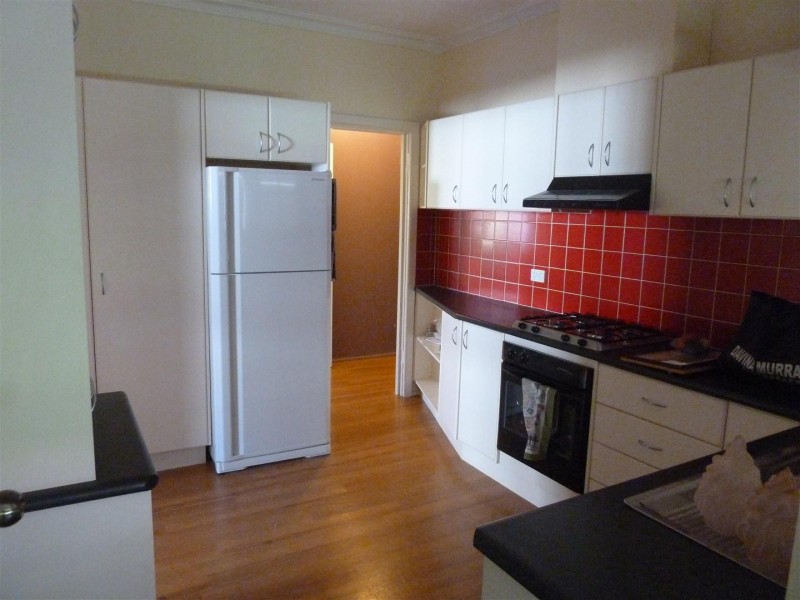 10 Oswin Street, Parkes NSW 2870