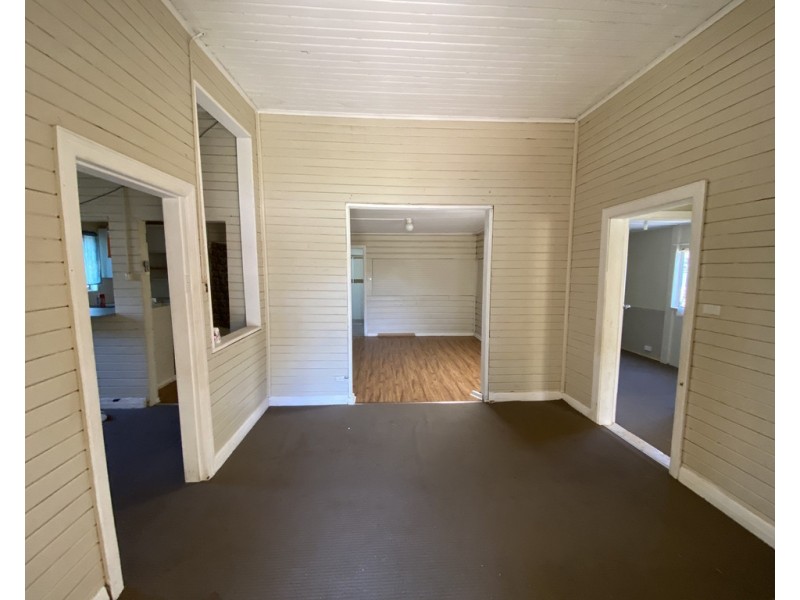 4 Fay Street, Condobolin NSW 2877