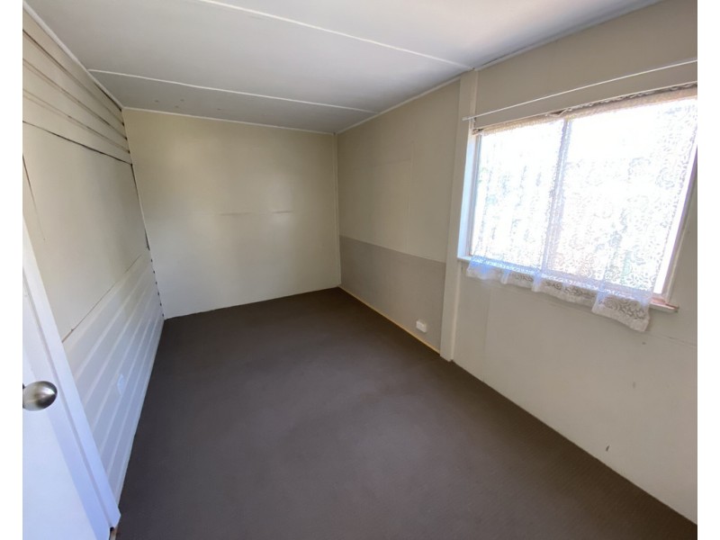 4 Fay Street, Condobolin NSW 2877
