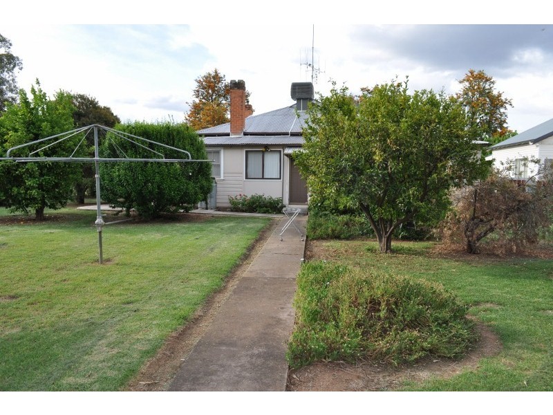 6 Grevillea Avenue, Eugowra NSW 2806