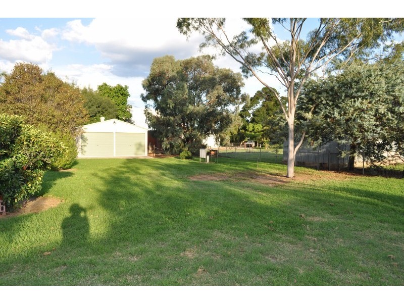 6 Grevillea Avenue, Eugowra NSW 2806