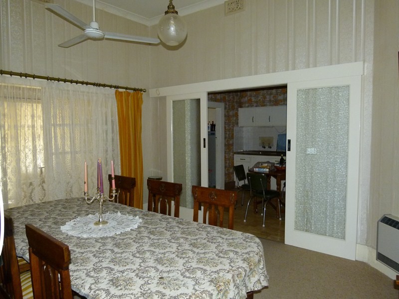 19 Battye Street, Forbes NSW 2871