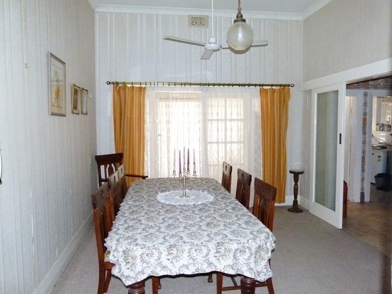 19 Battye Street, Forbes NSW 2871