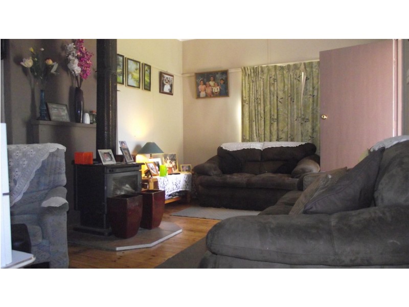 3  Kendall Street, Parkes NSW 2870