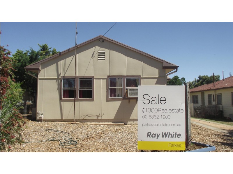 3  Kendall Street, Parkes NSW 2870