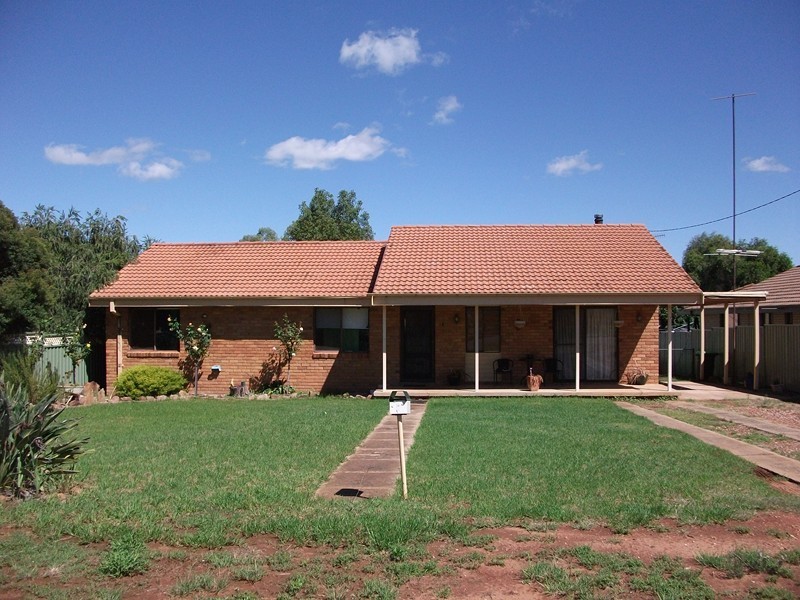 6 High Street, Condobolin NSW 2877