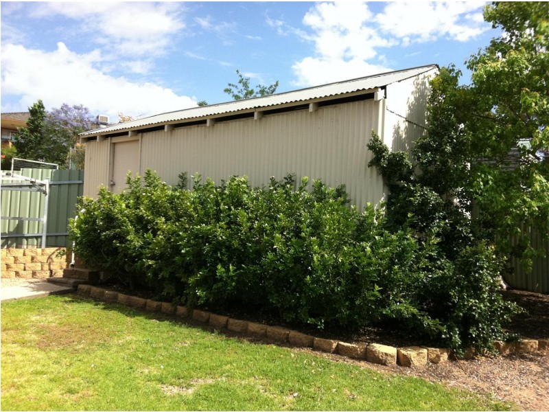 16 FORSTER, Parkes NSW 2870