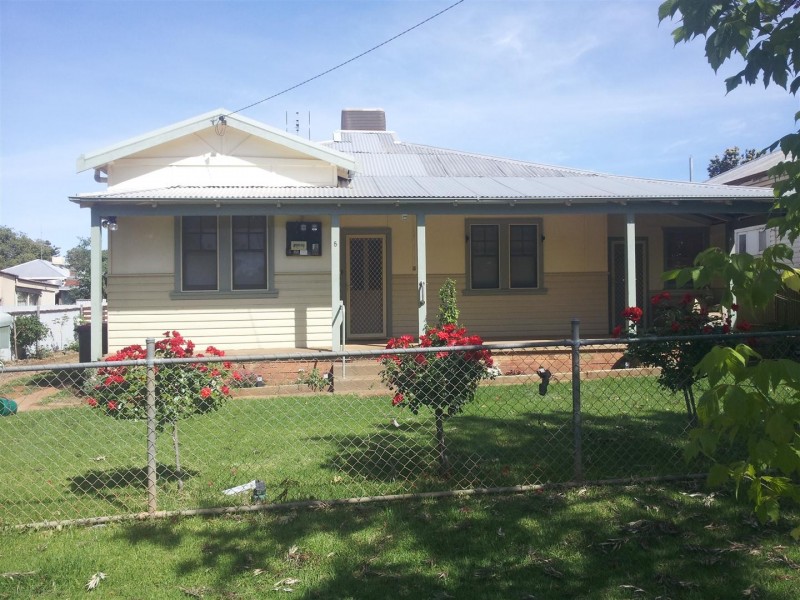 5  CARRINGTON STREET, Parkes NSW 2870