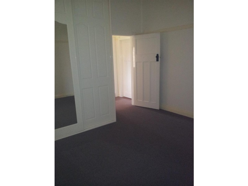 5  CARRINGTON STREET, Parkes NSW 2870