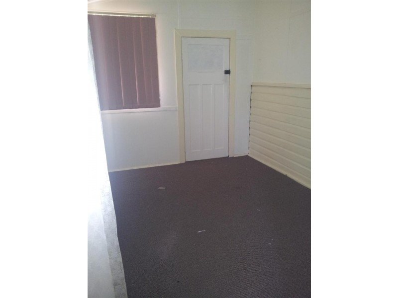 5  CARRINGTON STREET, Parkes NSW 2870