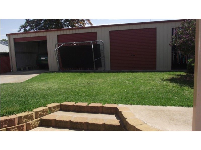 12  HUME STREET, Parkes NSW 2870