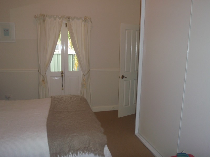 64 Flint Street, Forbes NSW 2871