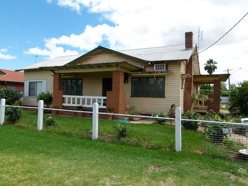 21 Queen Street, Forbes NSW 2871