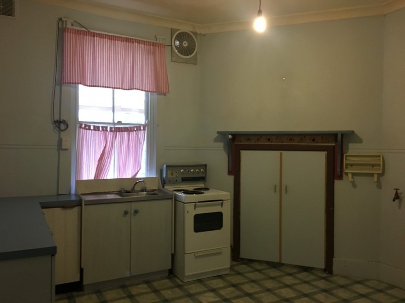 8 Wilbe street, Eugowra NSW 2806