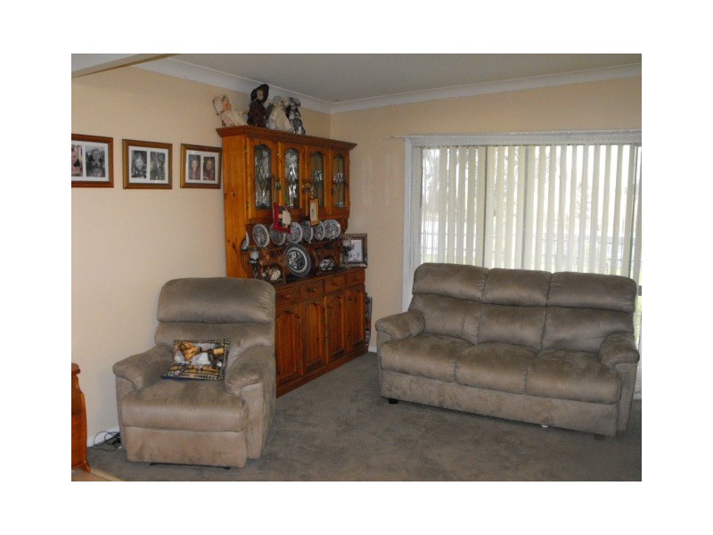 68 Military Road, Parkes NSW 2870