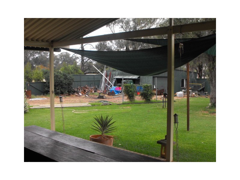 68 Military Road, Parkes NSW 2870