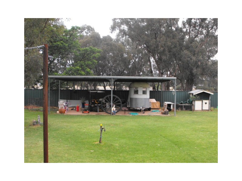 68 Military Road, Parkes NSW 2870