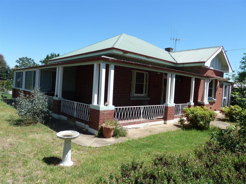9 Waddell Street, Canowindra NSW 2804
