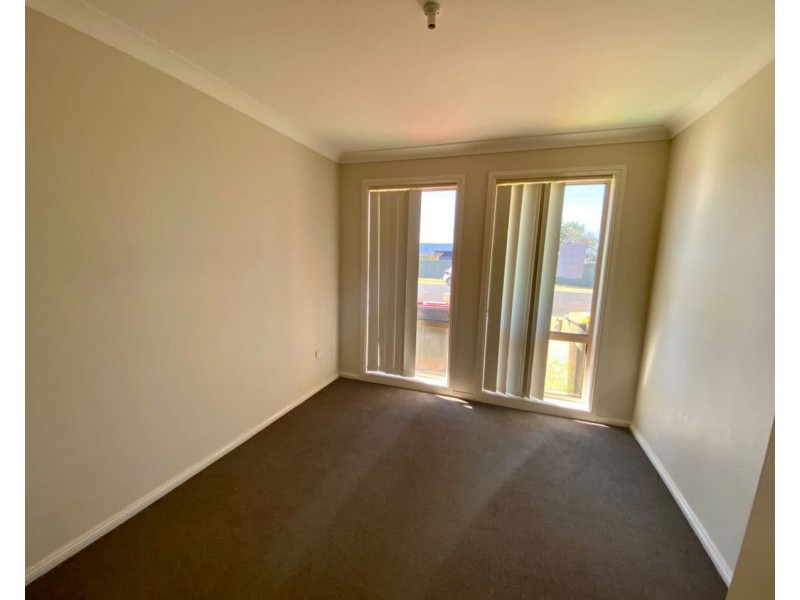 72B Close Street, Parkes NSW 2870