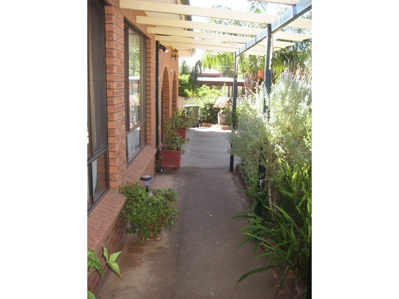 73 Officers Parade, Condobolin NSW 2877