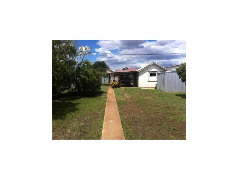 71a Bogan St, Parkes NSW 2870
