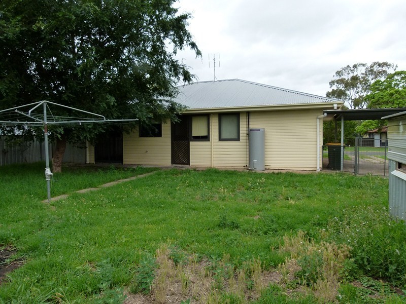 14 Crouch Street, Forbes NSW 2871