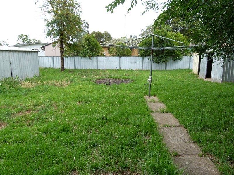 14 Crouch Street, Forbes NSW 2871