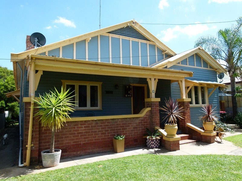 10  Renfree Street, Forbes NSW 2871
