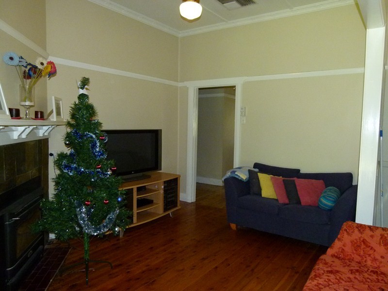 10  Renfree Street, Forbes NSW 2871