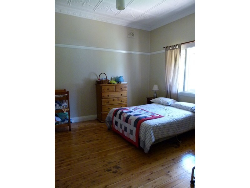 10  Renfree Street, Forbes NSW 2871