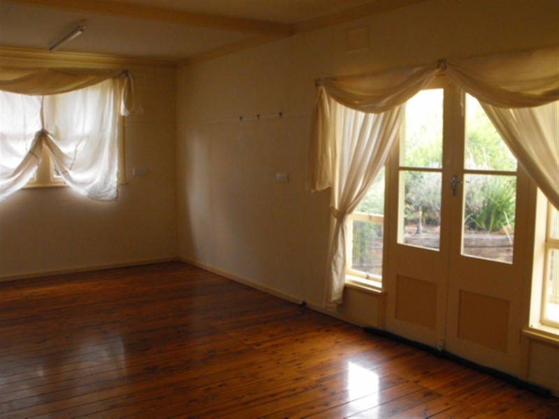 23  Gap Street, Parkes NSW 2870