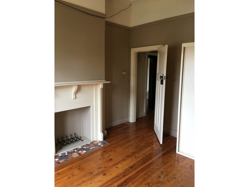 5 Cooke Street, Parkes NSW 2870