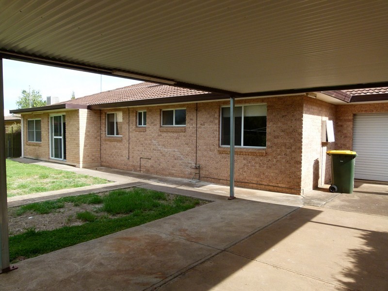 6 Thomson Street, Forbes NSW 2871
